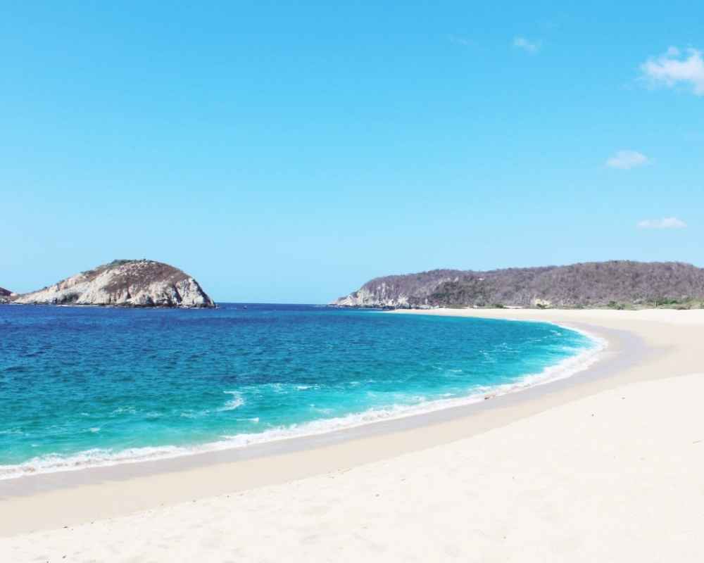 secret huatualco beach