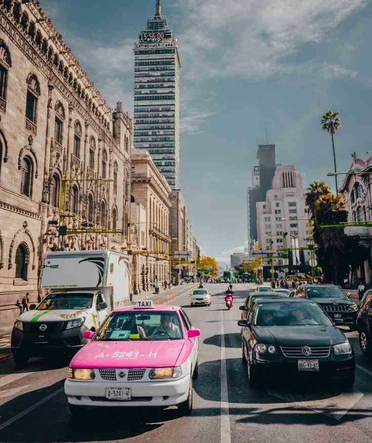 how to get around Mexico City taxis